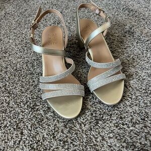 Naturalizer Women's Metallic Strappy Heels